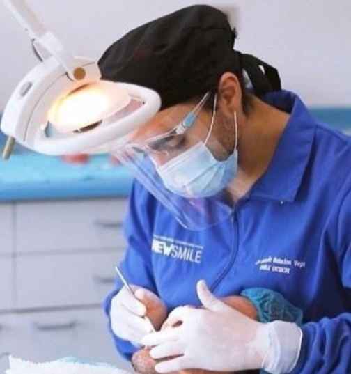 Dr. Gonzalo Bolados
